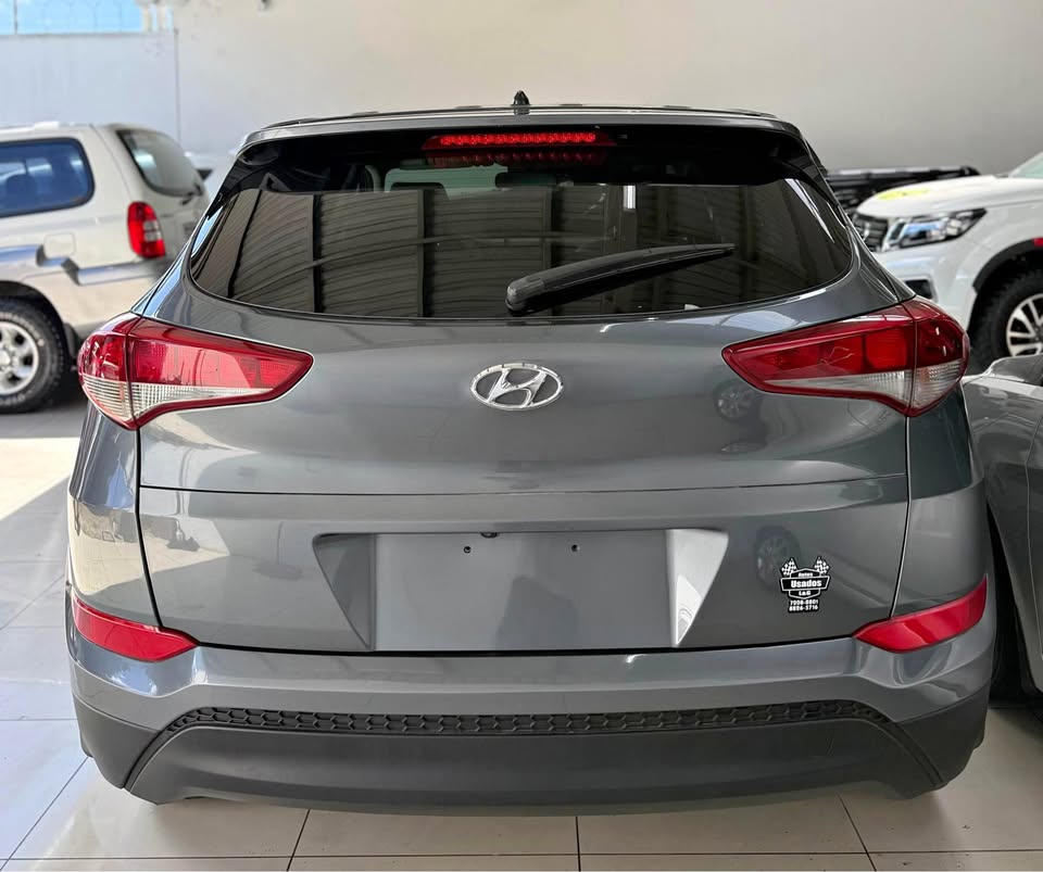 
								Hyundai Tucson 2018 full									
