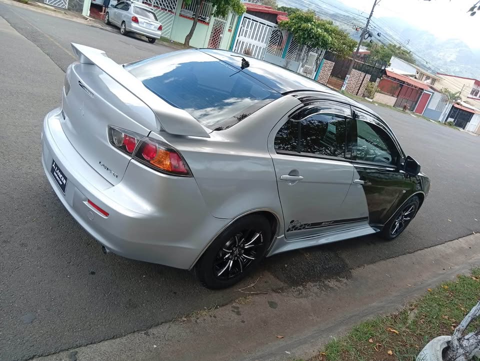 Mitsubishi Lancer 2013