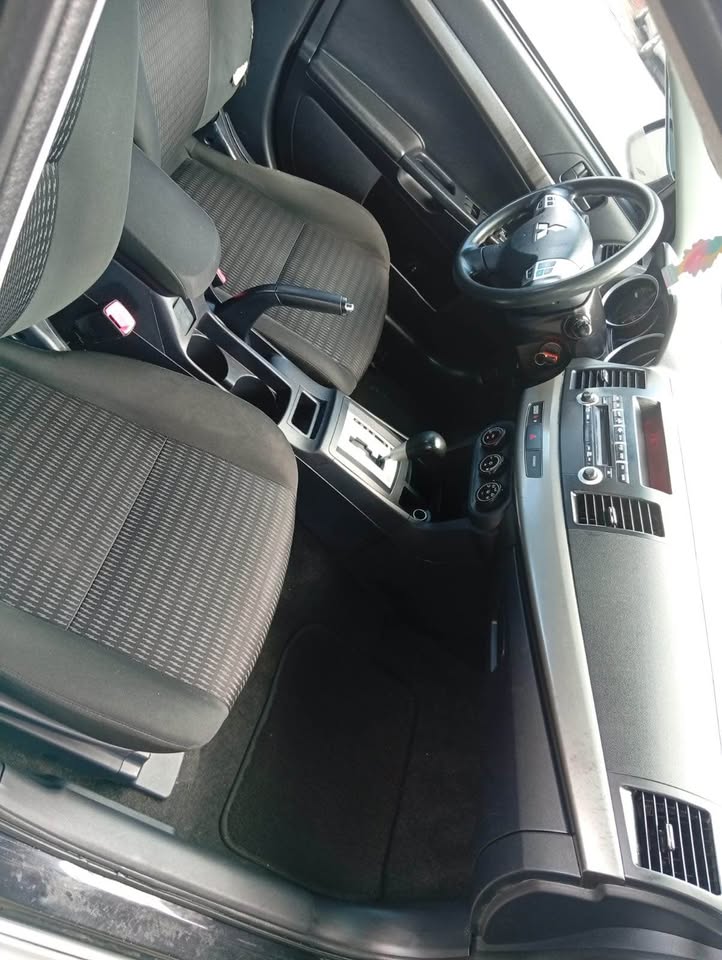 Mitsubishi Lancer 2013