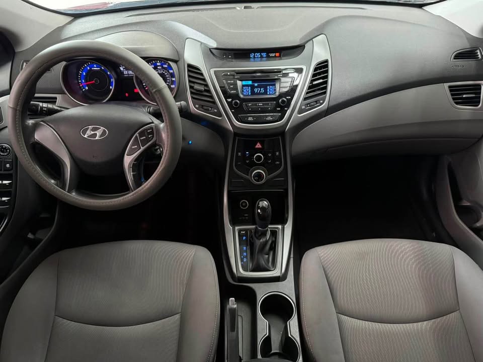 Hyundai Elantra 2016
