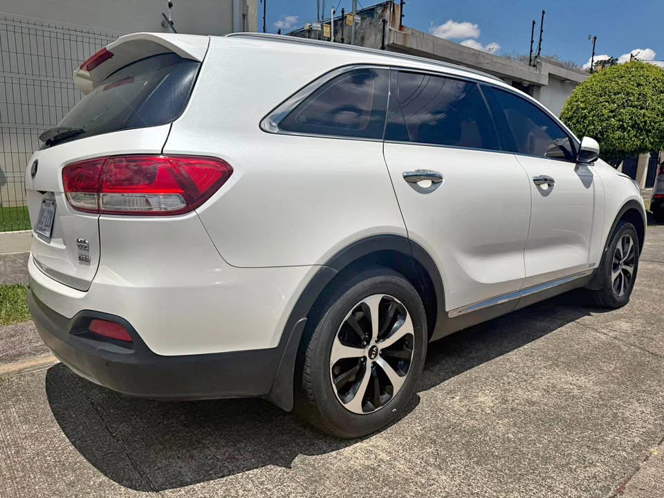 
								Kia Sorento 2018 full									