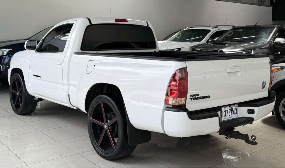 
								Toyota Tacoma SR5 2006 full									