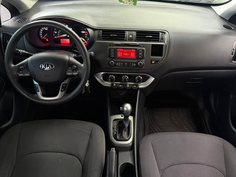
								Kia Rio EX 2015 full									