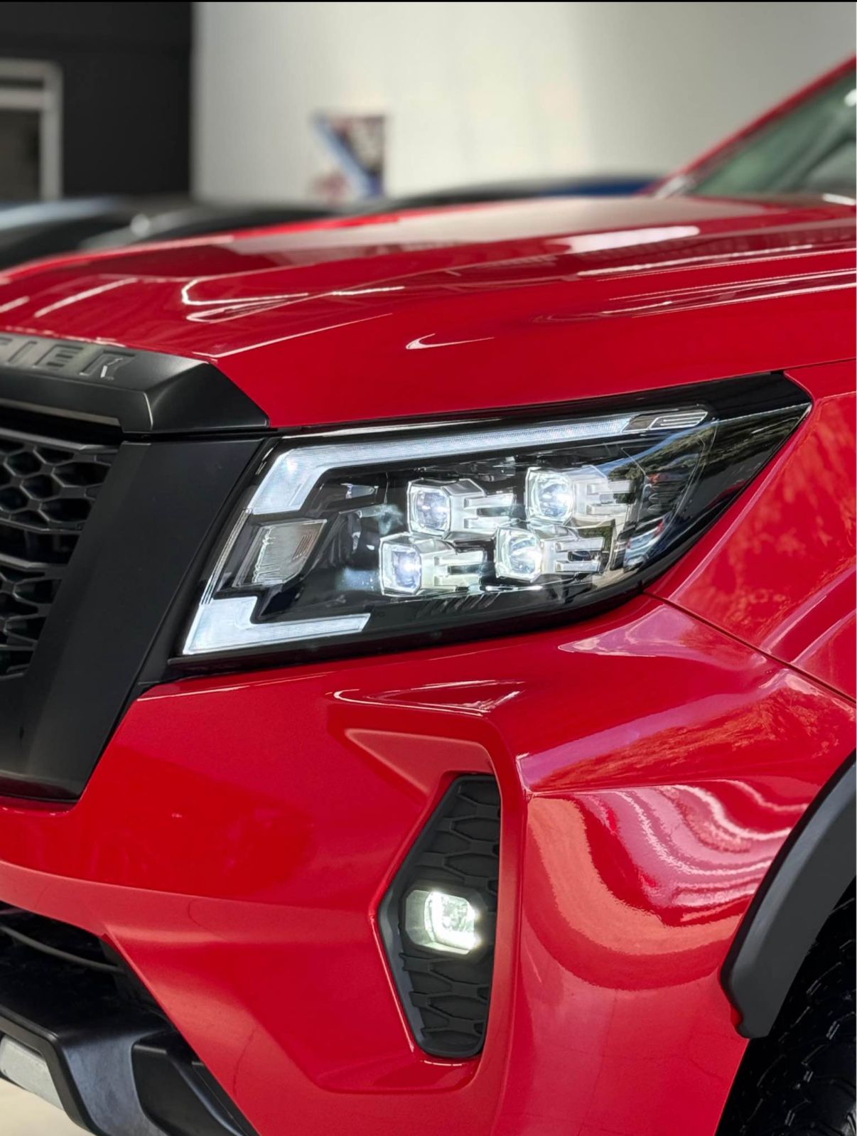 
								Nissan Frontier 2022 full									