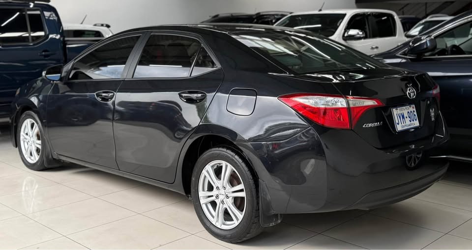 Toyota Corolla 2015