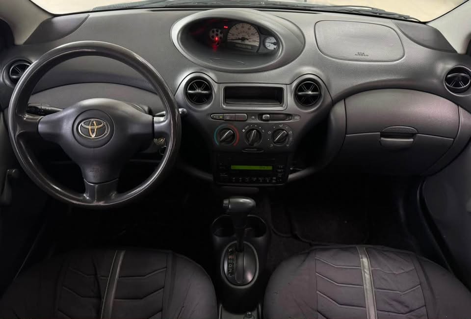 Toyota Echo 2003